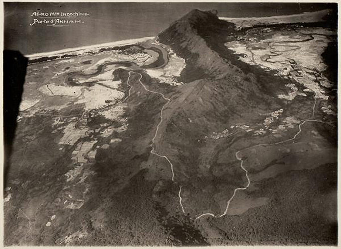 Ngắm vẻ đẹp Đèo Ngang qua loạt ảnh trăm năm trước Ngắm vẻ đẹp Đèo Ngang qua loạt ảnh trăm năm trước