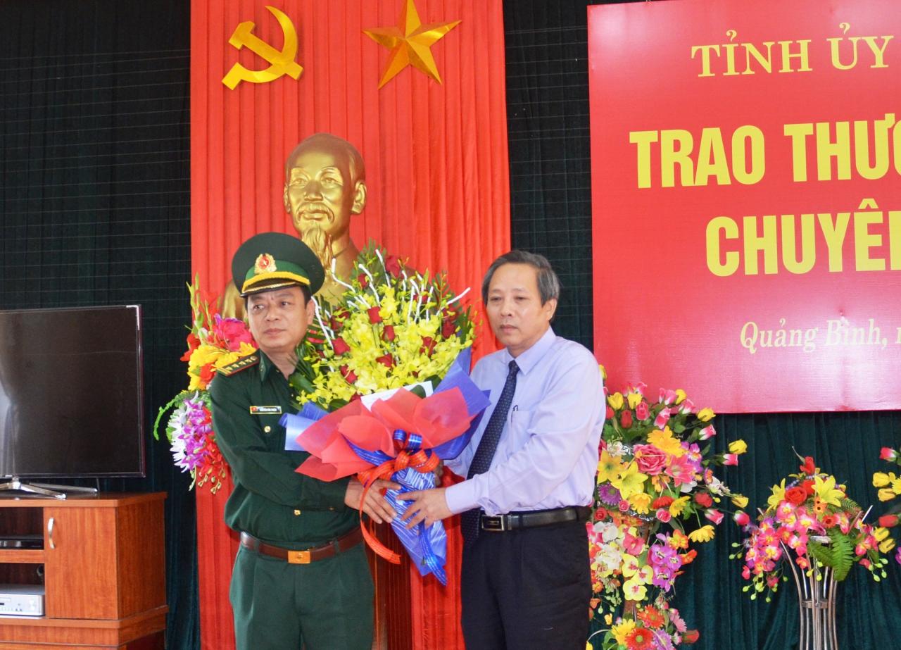 Trao thưởng Ban Chuyên án phá đại án Trao thưởng Ban Chuyên án phá đại án