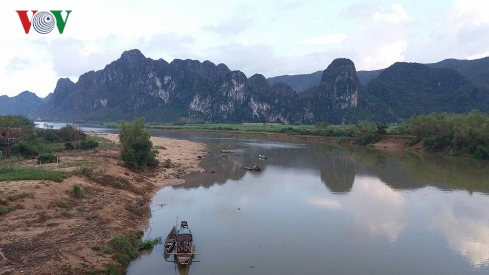 Du lịch Tết Quảng Bình để xuôi dòng sông Gianh Du lịch Tết Quảng Bình để xuôi dòng sông Gianh