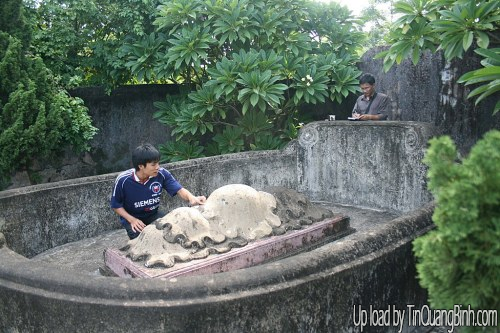 Hoàng Kế Viêm, nhìn từ phía đối lập