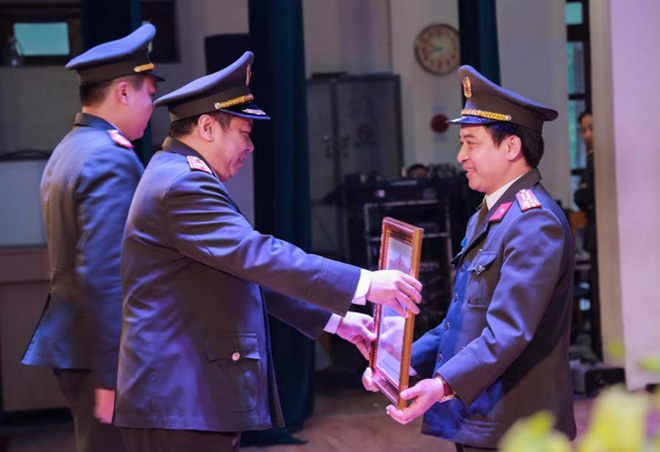 Người cán bộ khảo thí được Thủ tướng Chính phủ tặng Bằng khen