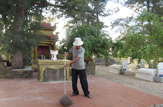 Trăm năm làng biển văn vật - Bài 1: Cá voi - vị thần linh thiêng của làng biển