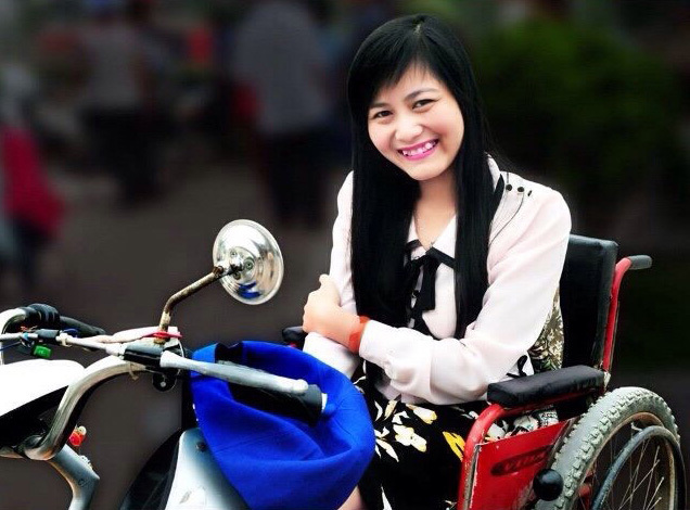 nghi-luc-song-cua-co-gai-ngoi-xe-lan-19-nam-30