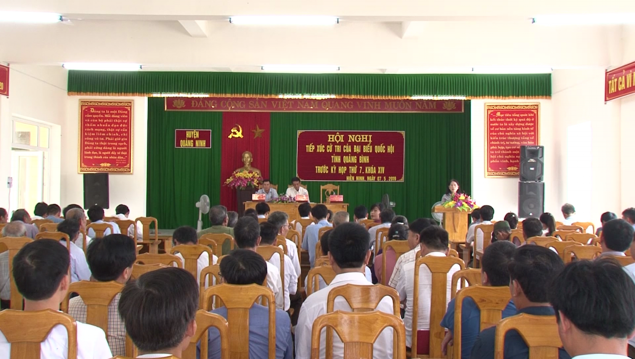 Đoàn ĐBQH tỉnh tiếp xúc cử tri tại hai huyện Quảng Ninh và Lệ Thủy Đoàn ĐBQH tỉnh tiếp xúc cử tri tại hai huyện Quảng Ninh và Lệ Thủy