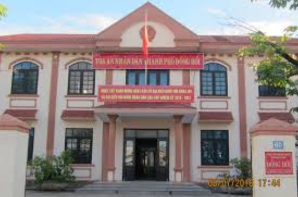 Hủy bản án sơ thẩm vì Tòa sơ thẩm xử sai tội danh (!?)