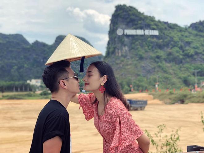 Lê Thúy về quê khoe đặc sản quê nhà, Lan Khuê trố mắt vì