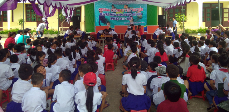 Minh Hóa: 1.000 học sinh được trang bị kỹ năng phòng, chống tai nạn đuối nước