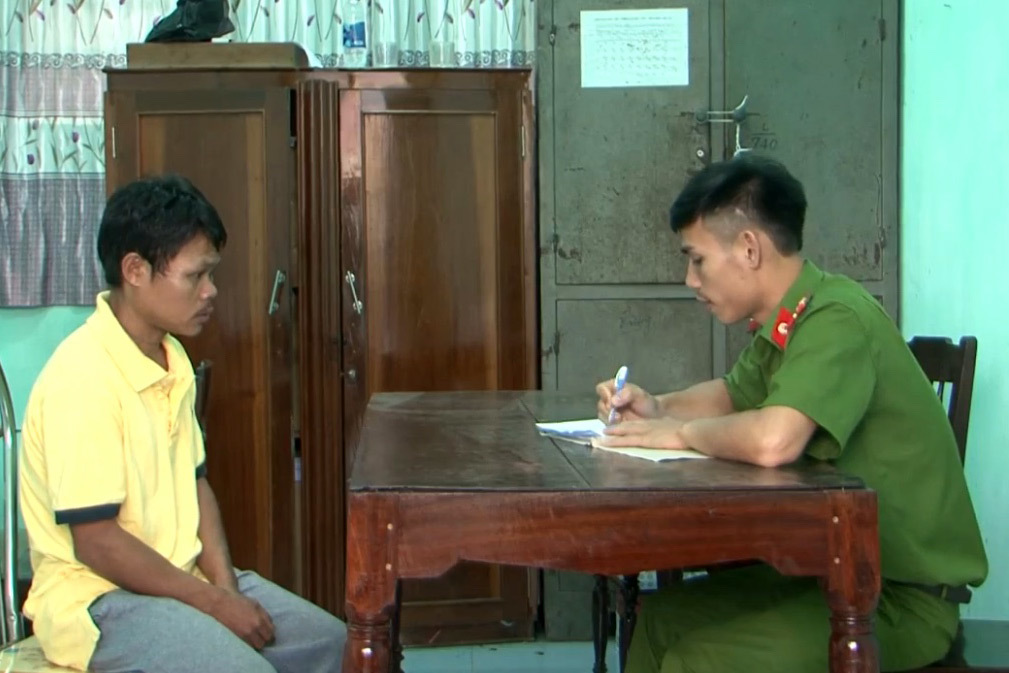 Minh Hóa: Con rể đốt nhà bố vợ, nhà hàng xóm bị vạ lây Minh Hóa: Con rể đốt nhà bố vợ, nhà hàng xóm bị vạ lây