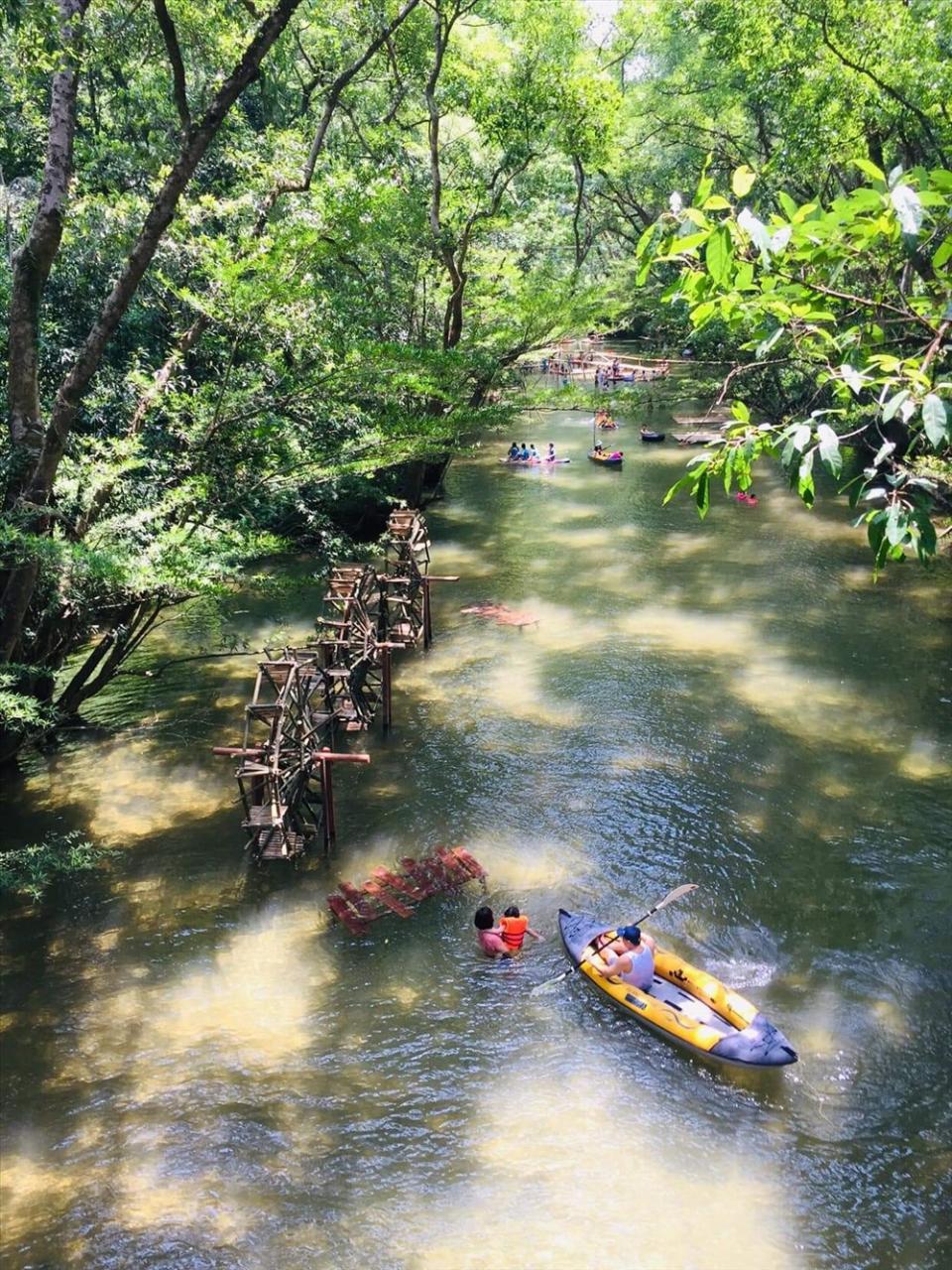 Ozo - Công viên trong rừng nguyên sinh thu hút rất đông du khách