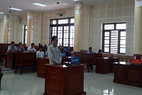 Quảng Bình: 17 năm tù cho kẻ đâm chết vợ vì vợ bỏ đi, gọi không chịu về