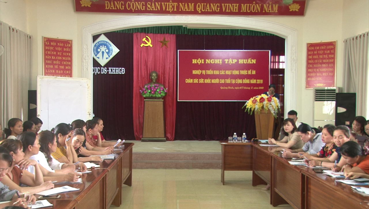 Tập huấn nghiệp vụ tư vấn, chăm sóc sức khỏe người cao tuổi