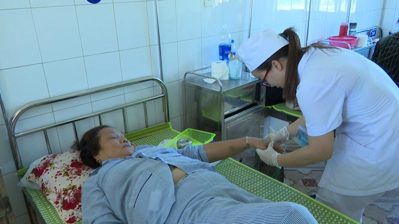 Bố Trạch tăng cường công tác khám, chữa bệnh mùa nắng nóng