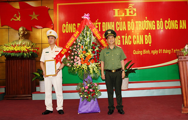 Công bố quyết định bổ nhiệm Giám đốc Công an tỉnh Quảng Bình