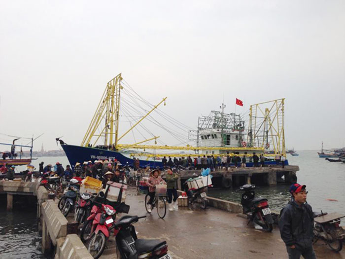 Đầu tư xây dựng cơ sở hạ tầng và tăng cường quản lý cảng cá trên địa bàn tỉnh Đầu tư xây dựng cơ sở hạ tầng và tăng cường quản lý cảng cá trên địa bàn tỉnh