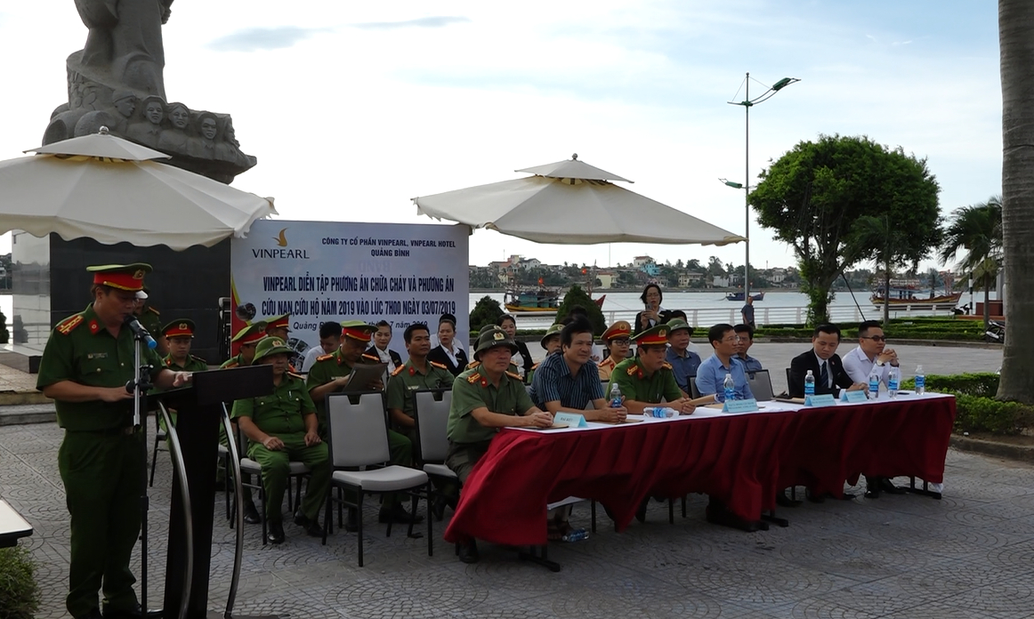 Diễn tập phương án PCCC và CNCH tại Vincom