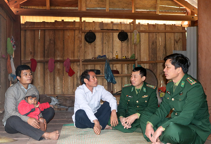 Đồn Biên phòng Cửa khẩu quốc tế Cha Lo:  Đa dạng hoá các hình thức đưa pháp luật vào cuộc sống