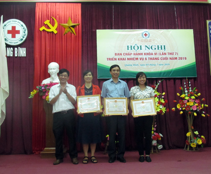 Hội Chữ thập đỏ tỉnh: Tiếp tục đẩy mạnh công tác trợ giúp nhân đạo, cứu trợ xã hội