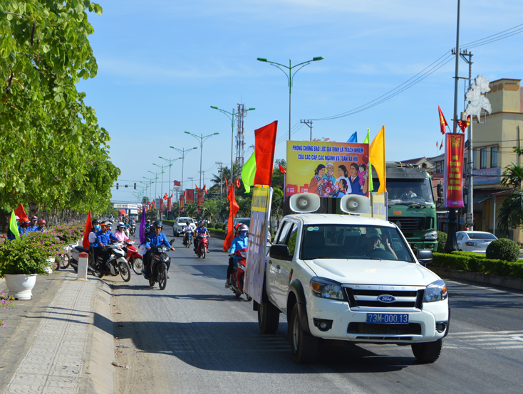 Nhân Ngày Gia đình Việt Nam 28-6: Chung tay phòng, chống bạo lực gia đình