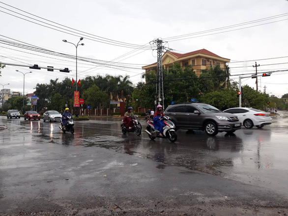 Quảng Bình đón ‘cơn mưa vàng” giải nhiệt đúng ngày kỷ niệm 30 năm tái lập tỉnh