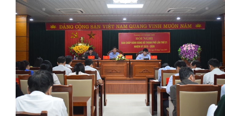TP. Đồng Hới: Tập trung phát triển sản xuất, kinh doanh phấn đấu hoàn thành các chỉ tiêu năm...
