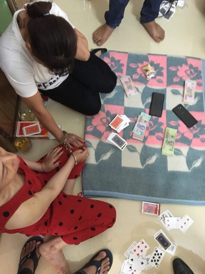 Đấu tranh mạnh với nạn cờ bạc