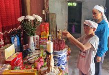 Thương thay thân phận mồ côi Mất ba là mất mát quá lớn đối với một đứa trẻ như An.