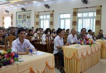 Các đại biểu dự khai giảng khóa bồi dưỡng.