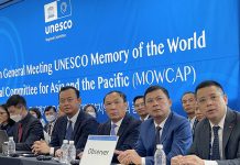 Văn bản Hán Nôm làng Trường Lưu trở thành Di sản tư liệu ký ức thế giới khu vực châu Á-Thái Bình Dương Đoàn Hà Tĩnh tham dự phiên họp.