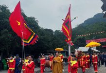 Quảng Ninh: Lễ rước nước tại lễ hội chùa Thần Đinh xuân Quý Mão 2023 Lễ rước nước tại Chùa Thần Đinh xuân Quý Mão 2023.