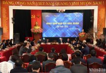 Báo chí cần nhanh hơn, nhạy hơn, chuyên nghiệp hơn và sát thực tiễn hơn Quang cảnh giao ban báo chí đầu Xuân Quý Mão 2023 sáng 31/1. (Ảnh: TRẦN HẢI)