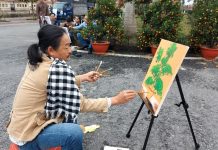 Vẽ tại hiện trường mang lại cho các họa sĩ những trải nhiệm thú vị.