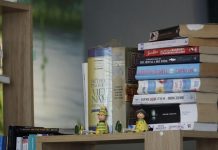 Lan tỏa văn hóa đọc từ quán cà phê sách Những kho tàng tri thức đang chờ các bạn đọc giả khai thác.