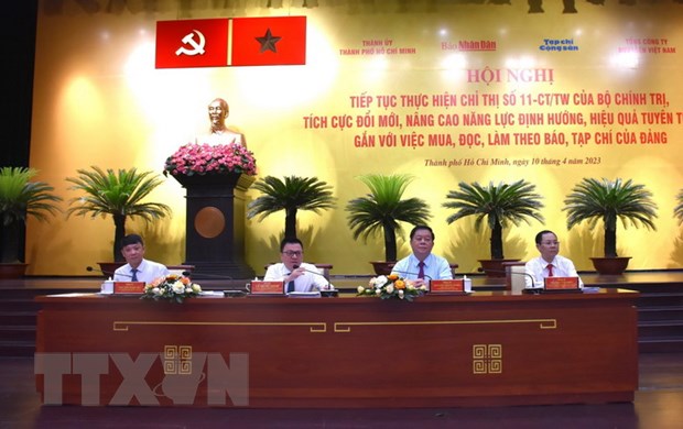 Ông Lê Quốc Minh, Ủy viên Trung ương Đảng, Phó Trưởng Ban Tuyên giáo Trung ương, Tổng Biên tập Báo Nhân dân phát biểu tại hội nghị. (Ảnh: Thu Hoài/TTXVN)