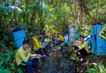 Nghề porter một trong những nghề mới phát triển gầy đây, tạo cơ hội việc làm ổn định cho nhiều lao động vùng di sản.