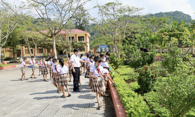 Năm học 2022-2023, huyện Minh Hóa còn 1.507 học sinh chưa tham gia BHYT HSSV.