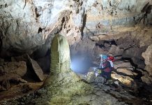 Các hang động còn nguyên sơ và  