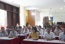 Các đại biểu dự buổi ra mắt, giới thiệu bảo tàng số