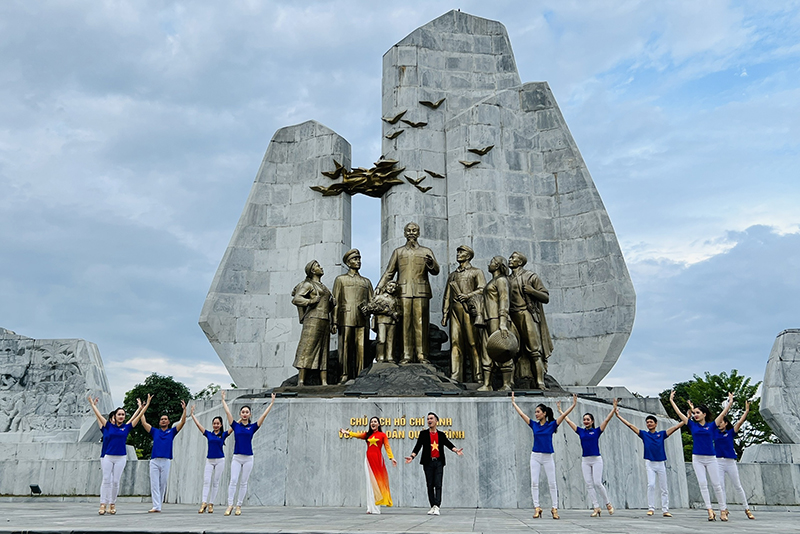 Ngày càng có nhiều tác phẩm âm nhạc về Quảng Bình được các nhạc sĩ thể hiện theo phong cách mới, phù hợp với nhịp sống hiện đại.