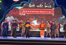 “Ai lên Minh Hóa quê mình” Các nghệ nhân biểu diễn hát sắc bùa tại Hội rằm tháng ba Minh Hóa 2024.