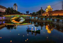 Nhiếp ảnh Quảng Bình 35 năm nối tiếp mạch nguồn sáng tạo Hoa đăng thành cổ.