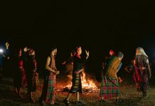 Giá trị đặc sắc của văn hóa đồng bào Bru-Vân Kiều chính là một trong những nền tảng phát triển du lịch. 