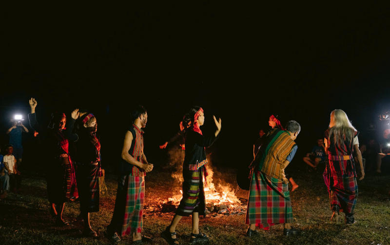 Giá trị đặc sắc của văn hóa đồng bào Bru-Vân Kiều chính là một trong những nền tảng phát triển du lịch. 