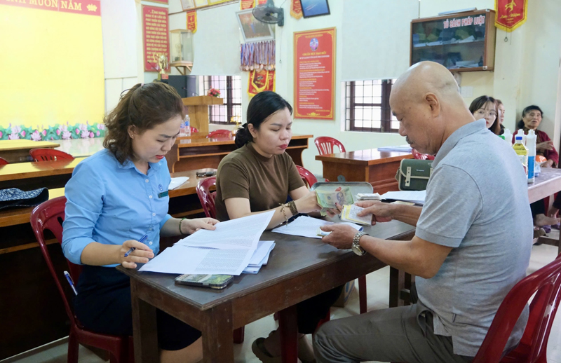 Người tham gia BHXH tự nguyện, khi đủ điều kiện theo quy định, sẽ được nhận lương hưu hàng tháng.