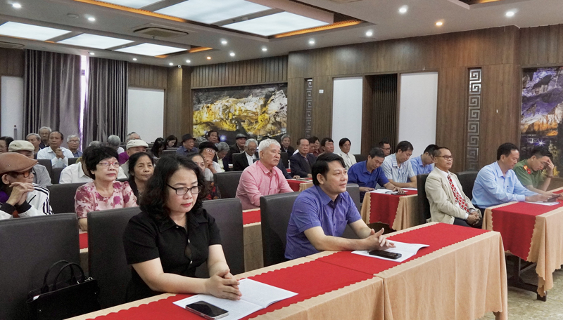 Các đại biểu dự hội thảo.