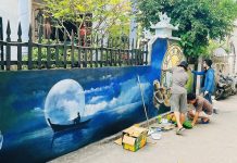 Hiện, hạng mục tranh bích họa tại làng văn hóa du lịch Cảnh Dương đã đạt khoảng 80% khối lượng. 