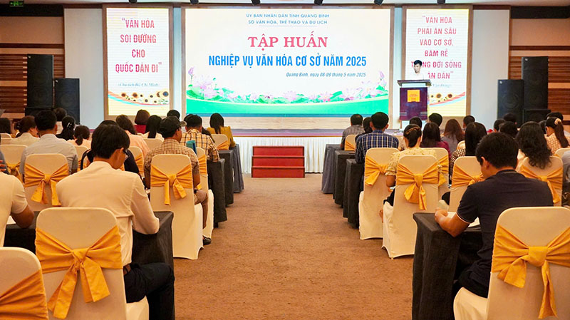 Quang cảnh lớp tập huấn.