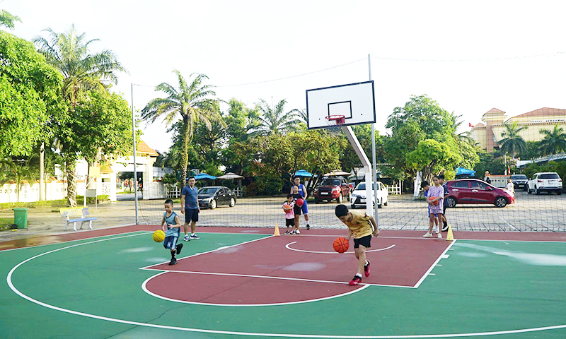 Các lớp năng khiếu hè tại Nhà Thiếu nhi tỉnh thu hút đông đảo học sinh tham gia.