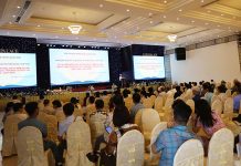 Quang cảnh buổi lễ phát động.