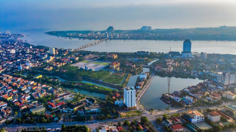 Bình yên sớm mai bên dòng Nhật Lệ.