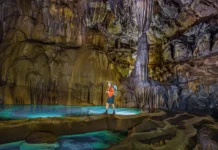 Phong Nha, Vịnh Mốc: 2 kỳ quan lọt Top 15 điểm đến hấp dẫn nhất Việt Nam. Phong Nha - Kẻ Bàng và Địa đạo Vịnh Mốc lọt top 15 điểm đến hấp dẫn nhất Việt Nam